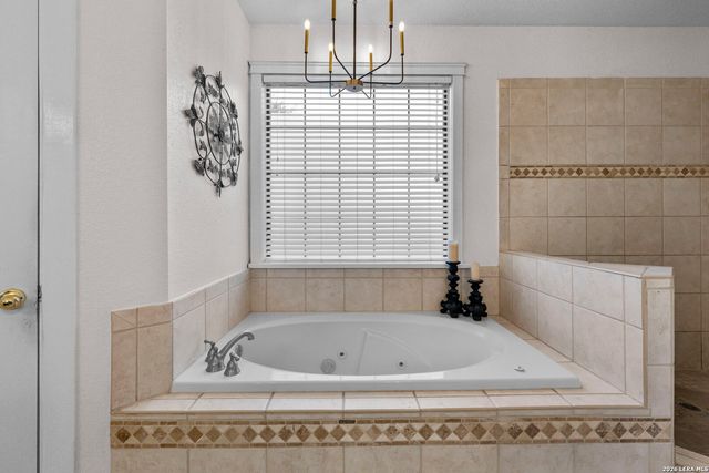 211 BENTWOOD DR, Spring Branch, TX 78070