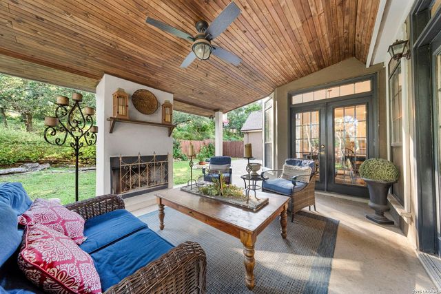 211 BENTWOOD DR, Spring Branch, TX 78070