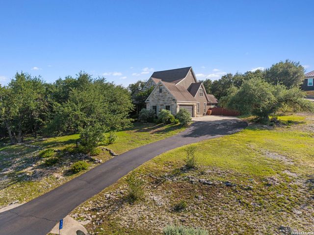 211 BENTWOOD DR, Spring Branch, TX 78070