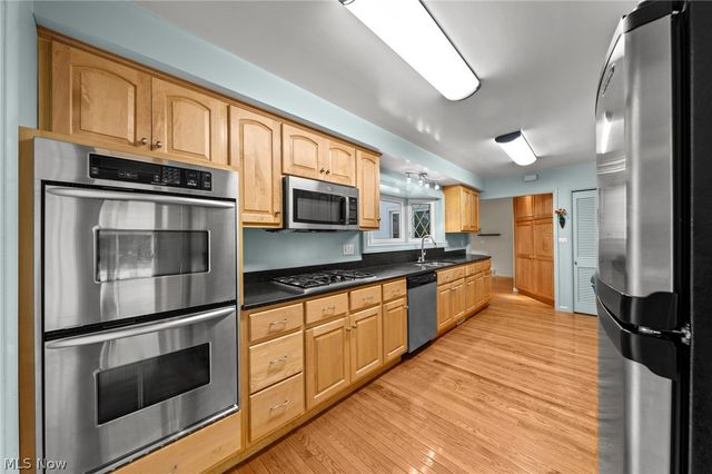 24800 Shaker Boulevard, Beachwood, OH 44122