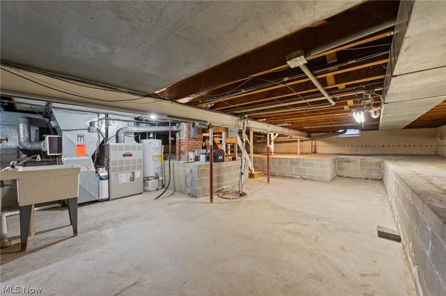 24800 Shaker Boulevard, Beachwood, OH 44122