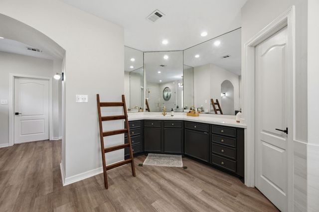 3206 Pine Chase Drive, Montgomery, TX 77356