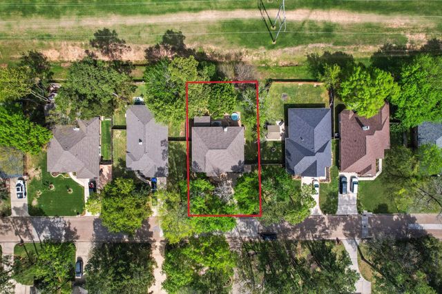 3206 Pine Chase Drive, Montgomery, TX 77356