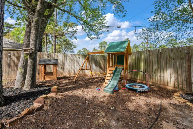 3206 Pine Chase Drive, Montgomery, TX 77356