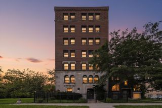 3017 E 78th Street 3A, Chicago, IL 60649