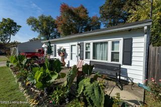 10008 Donau Ln, Louisville, KY 40272