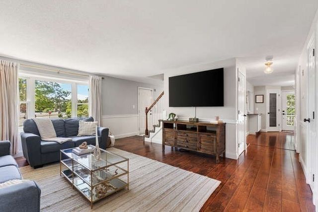 151 Whitehall Rd, Amesbury, MA 01913