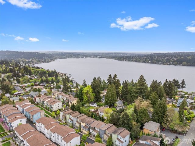 14590 36th Avenue NE, Lake Forest Park, WA 98155