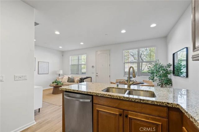 922 E Baseline Road, Claremont, CA 91711