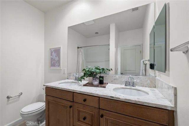 922 E Baseline Road, Claremont, CA 91711