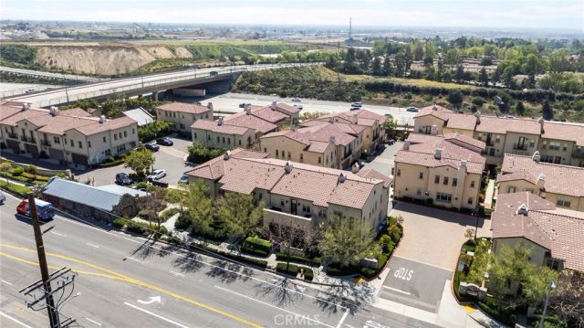 922 E Baseline Road, Claremont, CA 91711