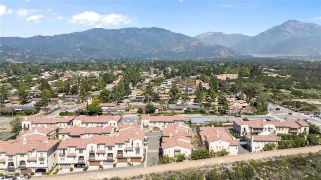 922 E Baseline Road, Claremont, CA 91711