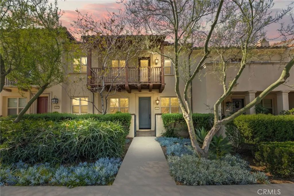 922 E Baseline Road, Claremont, CA 91711