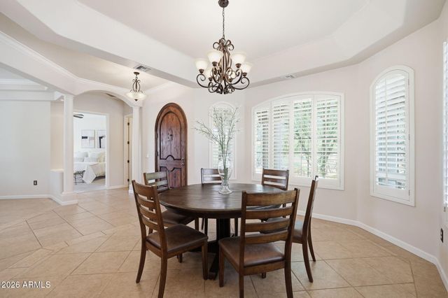7917 E CAVE CREEK Road, Carefree, AZ 85377