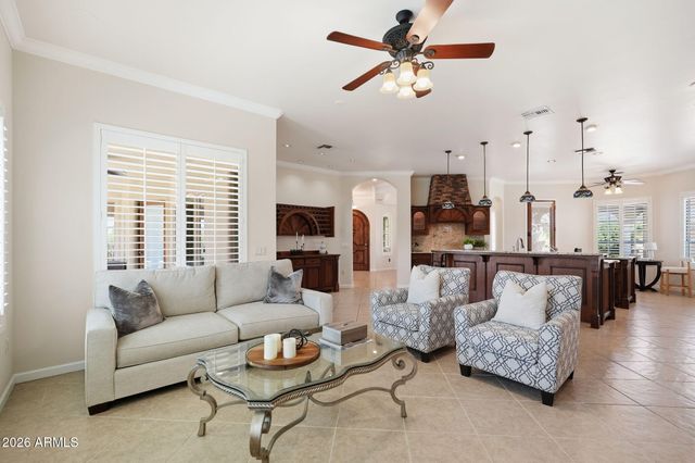 7917 E CAVE CREEK Road, Carefree, AZ 85377