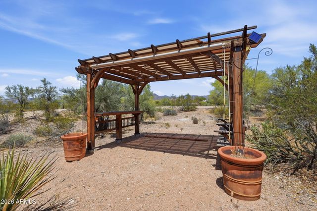 7917 E CAVE CREEK Road, Carefree, AZ 85377