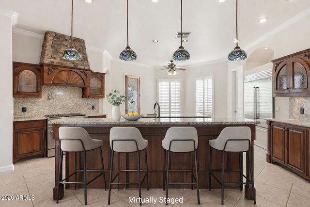 7917 E CAVE CREEK Road, Carefree, AZ 85377