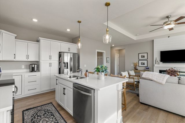 2640 SE Bluestem Drive, Waukee, IA 50263