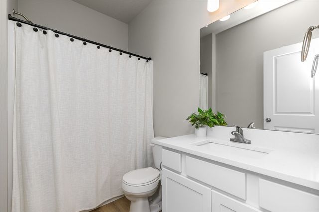 2640 SE Bluestem Drive, Waukee, IA 50263