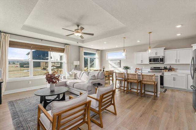 2640 SE Bluestem Drive, Waukee, IA 50263