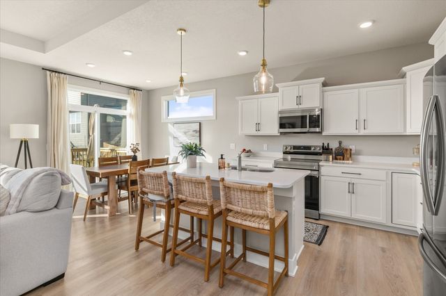 2640 SE Bluestem Drive, Waukee, IA 50263