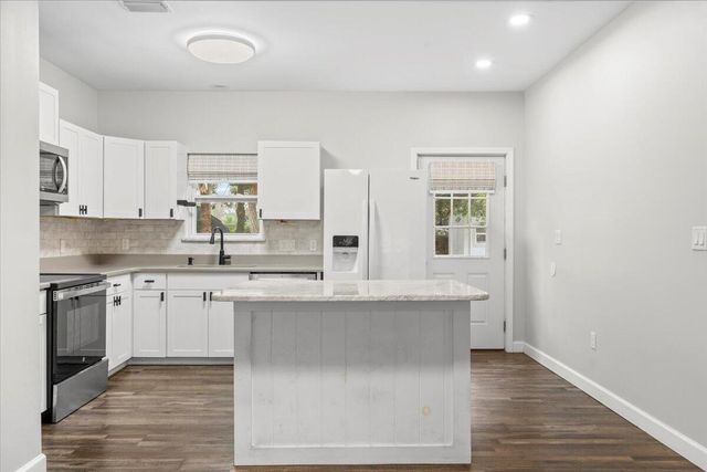 303 NE Hollywood Boulevard, Fort Walton Beach, FL 32548