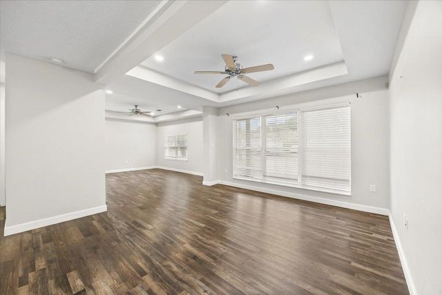 303 NE Hollywood Boulevard, Fort Walton Beach, FL 32548