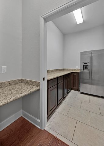 17015 Salado Drive, Woodway, TX 76712