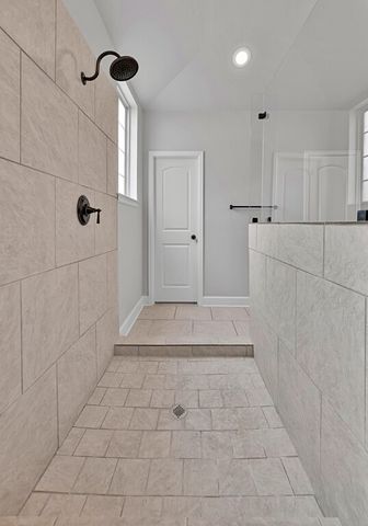 17015 Salado Drive, Woodway, TX 76712