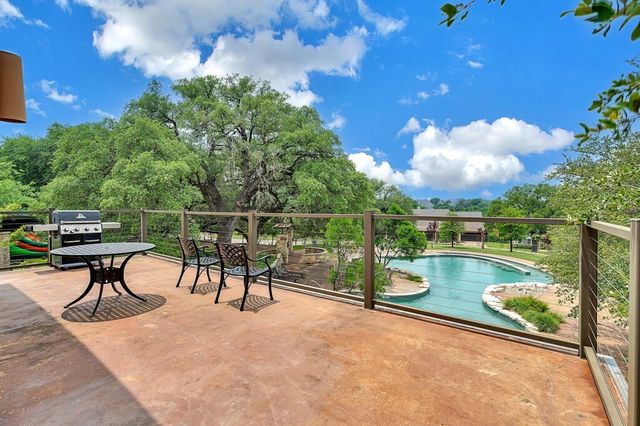 17015 Salado Drive, Woodway, TX 76712