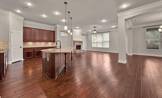 17015 Salado Drive, Woodway, TX 76712