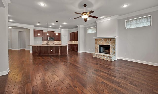 17015 Salado Drive, Woodway, TX 76712