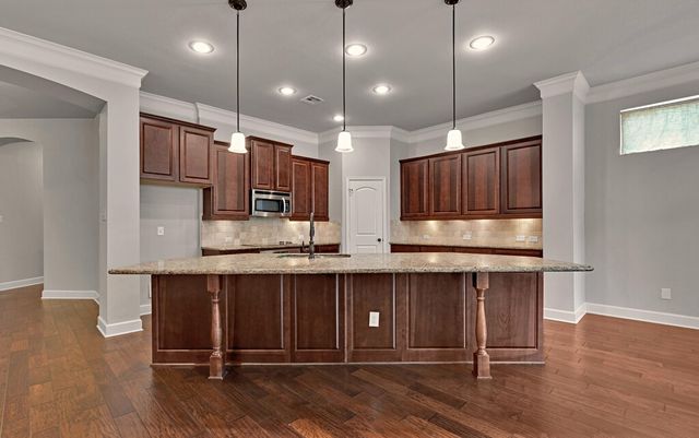 17015 Salado Drive, Woodway, TX 76712