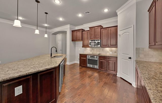 17015 Salado Drive, Woodway, TX 76712