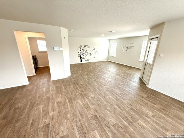 6814 Rondo Measure, San Antonio, TX 78252