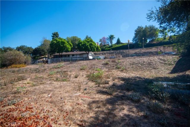 935 N Hill, Pomona, CA 91768