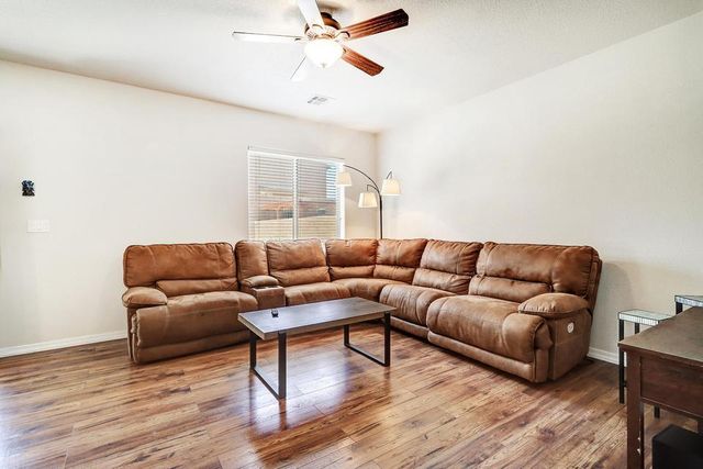 1701 Chisholm Trail NE, Rio Rancho, NM 87144