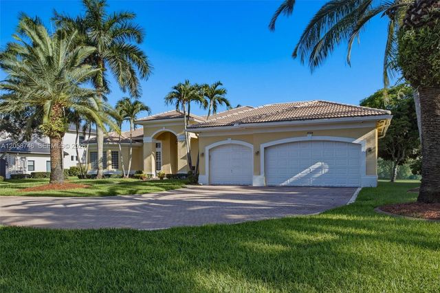 15374 SW 34th St, Davie, FL 33331