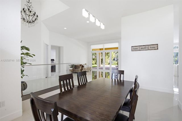 15374 SW 34th St, Davie, FL 33331