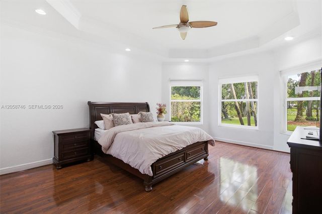 15374 SW 34th St, Davie, FL 33331
