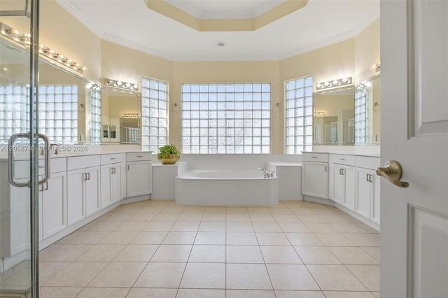15374 SW 34th St, Davie, FL 33331