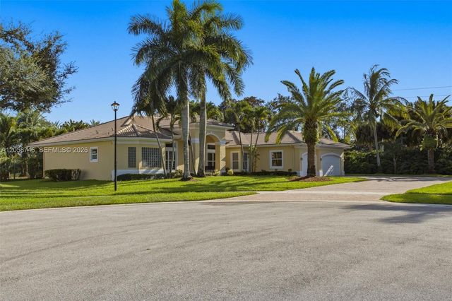 15374 SW 34th St, Davie, FL 33331