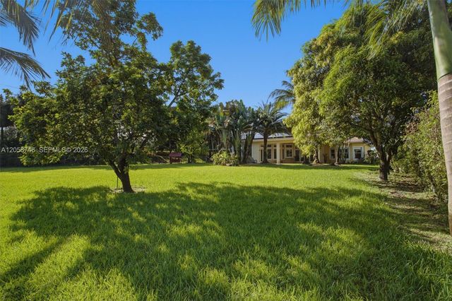 15374 SW 34th St, Davie, FL 33331