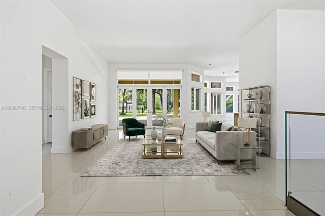 15374 SW 34th St, Davie, FL 33331