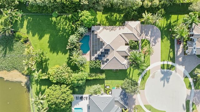 15374 SW 34th St, Davie, FL 33331