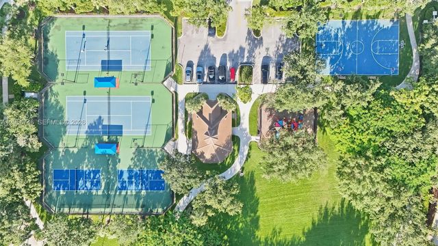 15374 SW 34th St, Davie, FL 33331