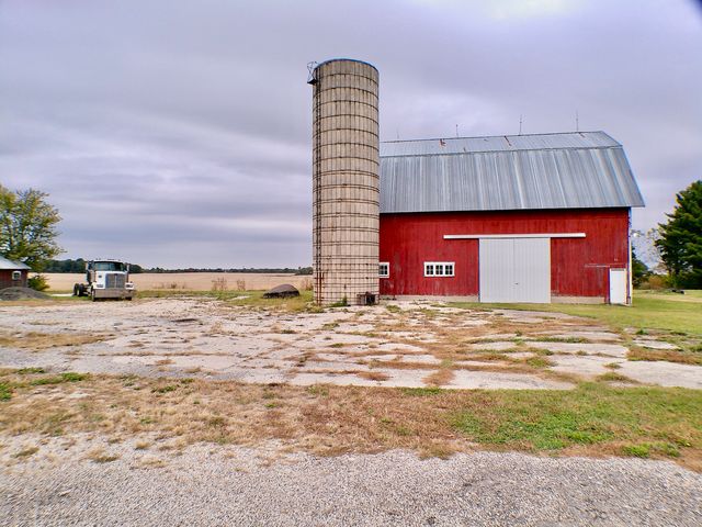 14086 IL Route 76 Highway, Caledonia, IL 61011