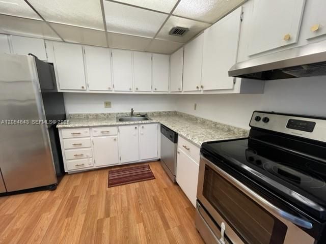 470 Executive Center Drive 2E, West Palm Beach, FL 33401
