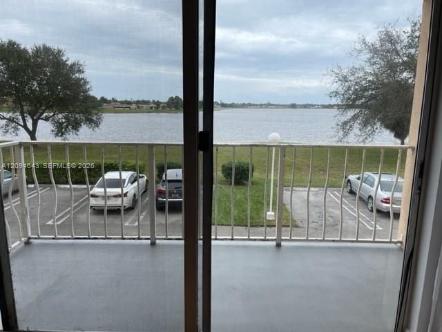 470 Executive Center Drive 2E, West Palm Beach, FL 33401