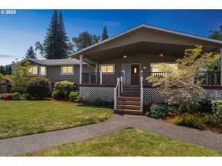 1732 DEL RIO Rd, Roseburg, OR 97471